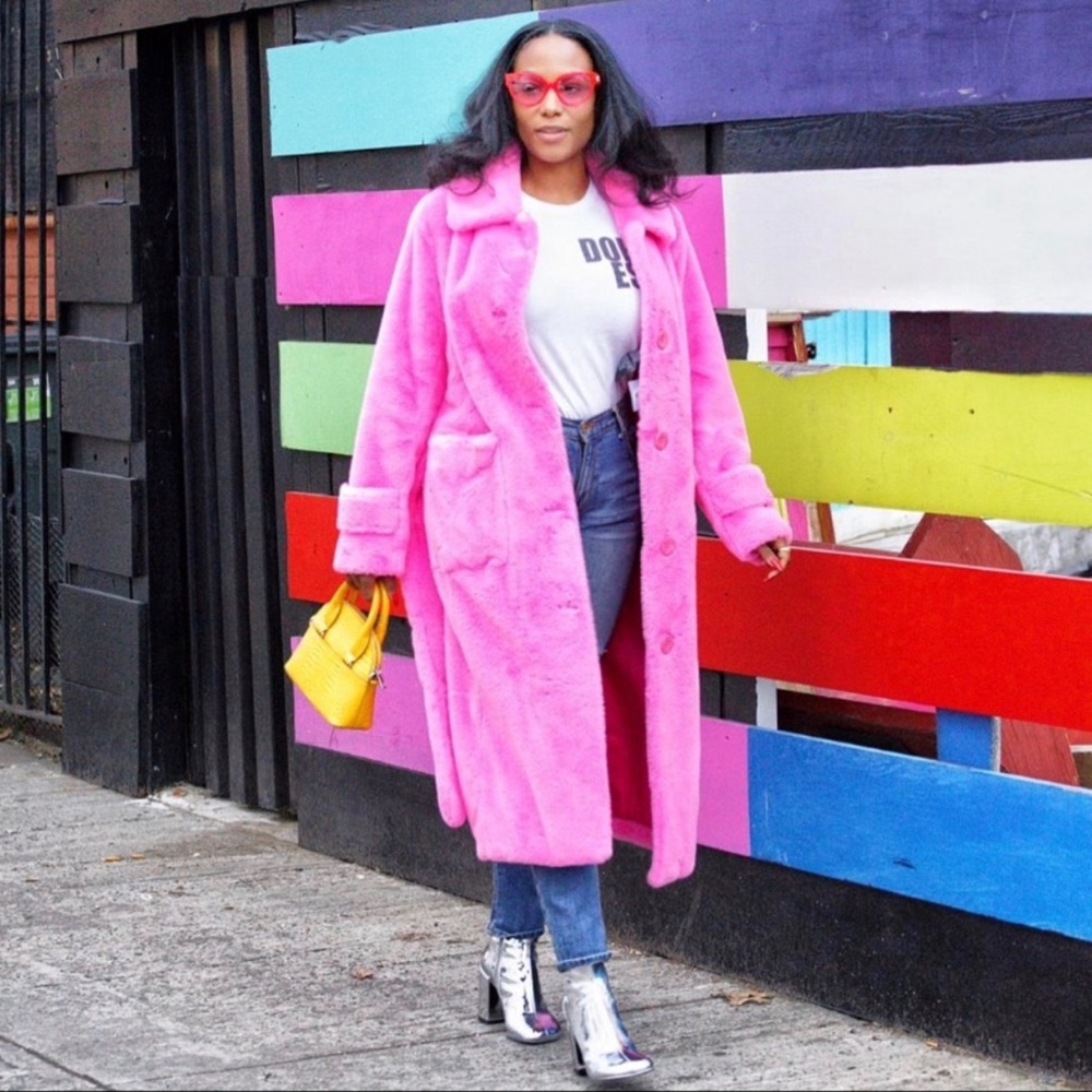 BALENCIAGA PINK SUNGLASSES. NWOT SOLD OUT EVERYWHERE! RARE! - Picture 9 of 9